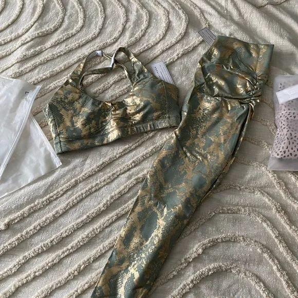 Workout set’s ! - Picture 4 of 4